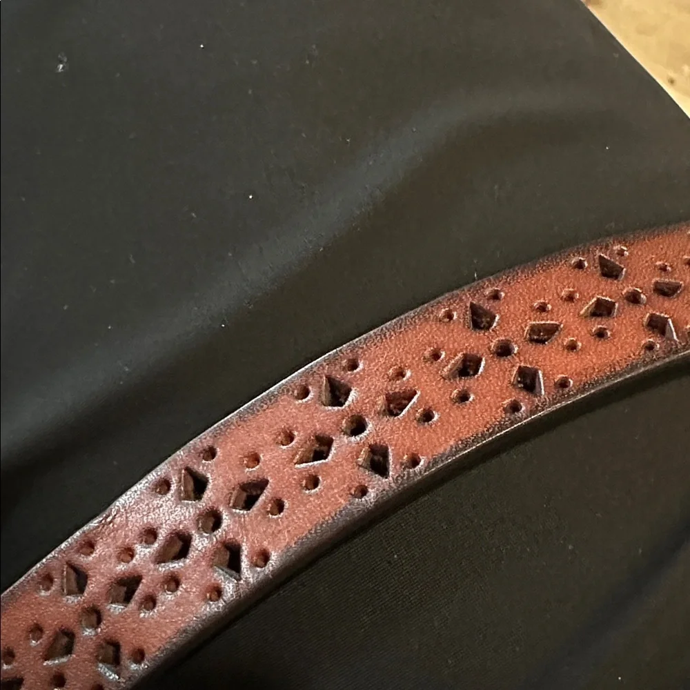 Brown Genuine Leather Laser Cutout Belt Womens M Single Prong Buckle Boho Retro